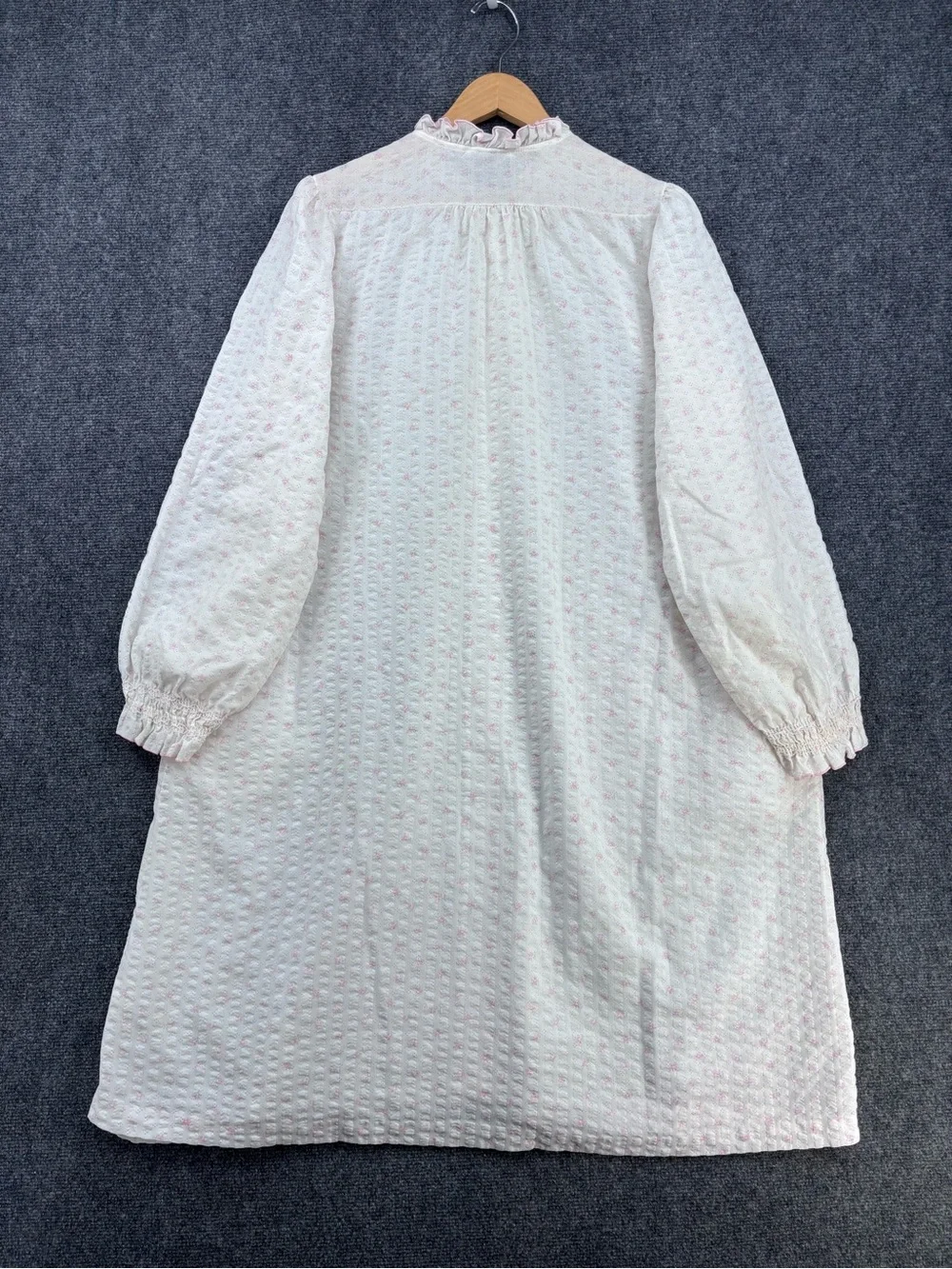 VTG Miss Elaine Grandmacore White Pink Floral Seersucker Nightgown Womens L